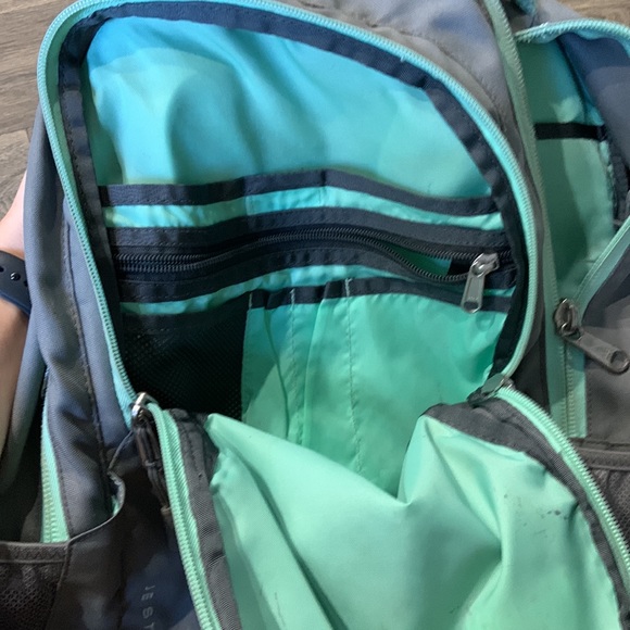 The North Face Jester Backpack - Picture 3 of 4